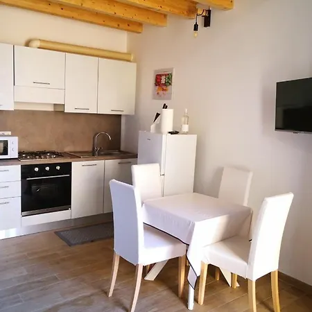 Flats 15 - New Opening