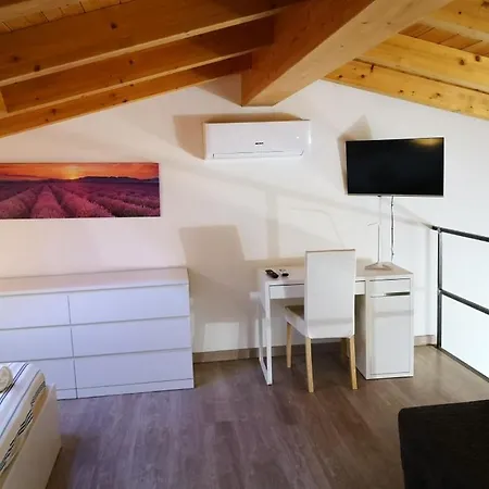 Flats 15 - New Opening *